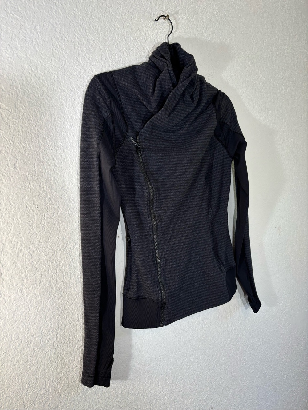 Lululemon Bhakti Yoga Jacket Luon Pique Black Dark Slate Black Size 6 - Picture 8 of 14